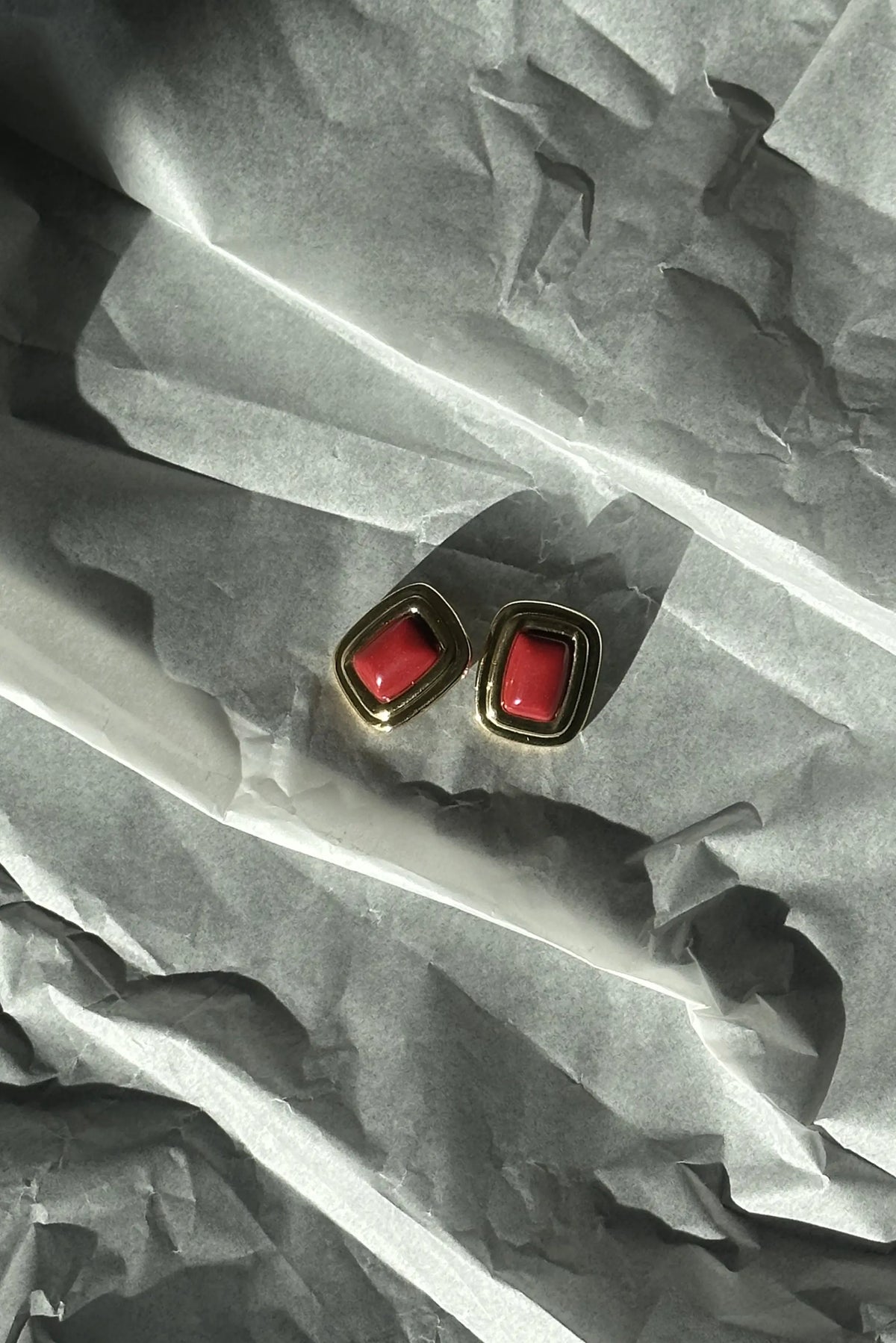 Cherry (earrings)