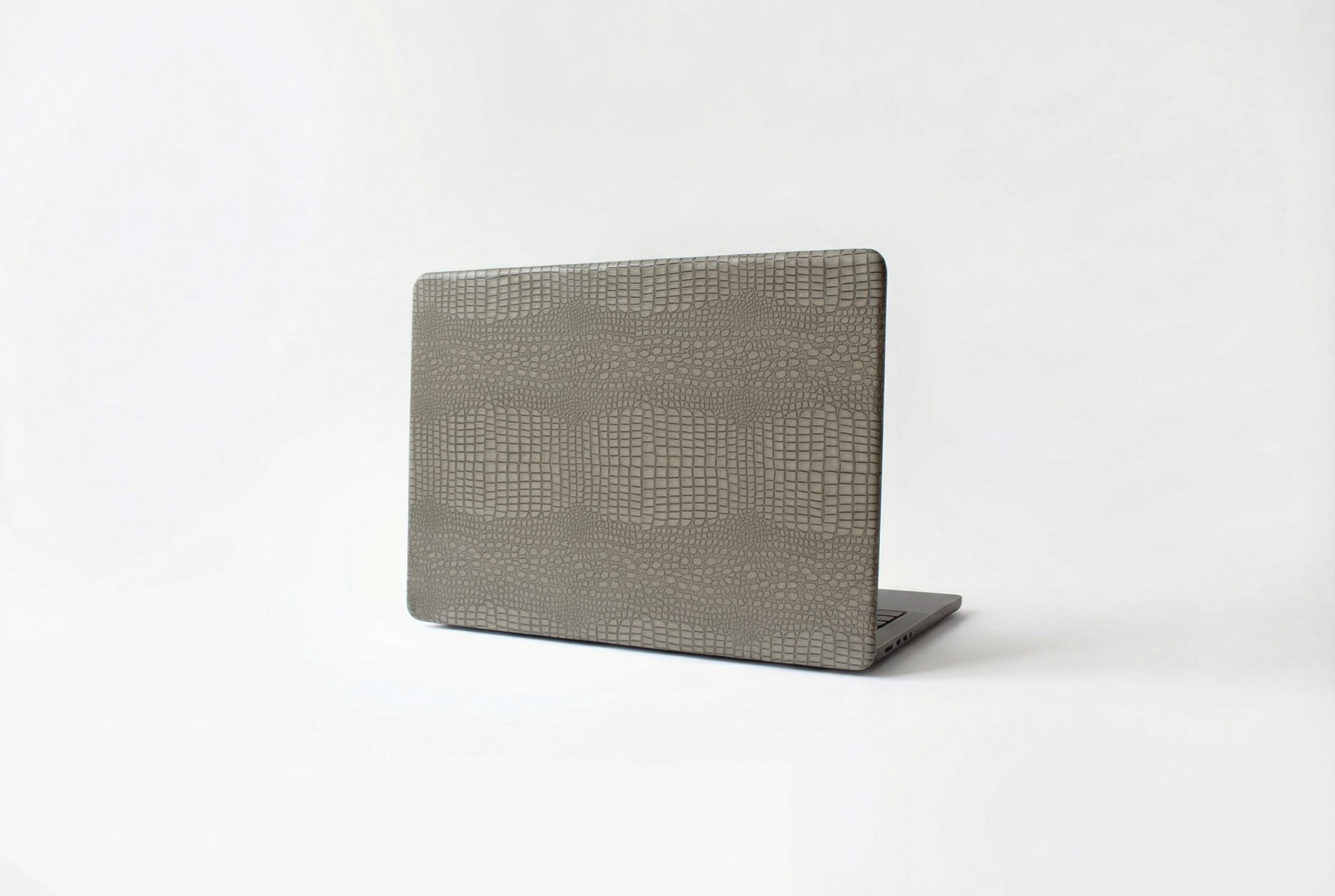 Snakeskin Cover