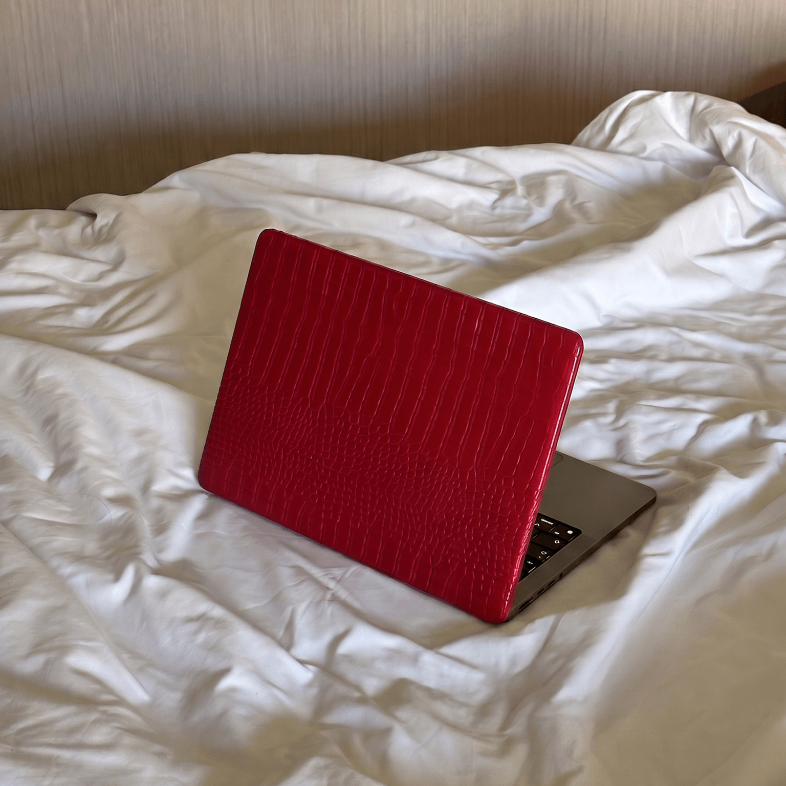 Snakeskin Cover (Red)
